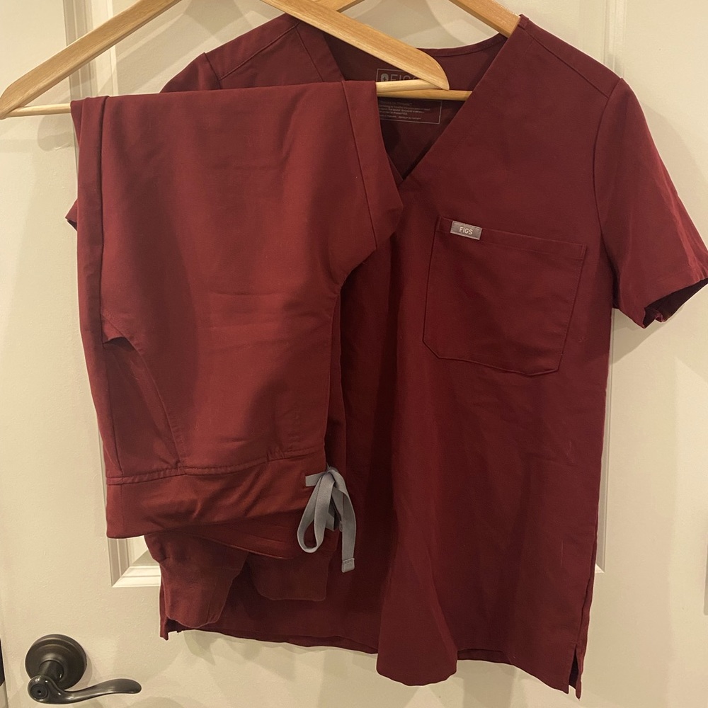 Figs Jogger Scrub Set with Catarina Top